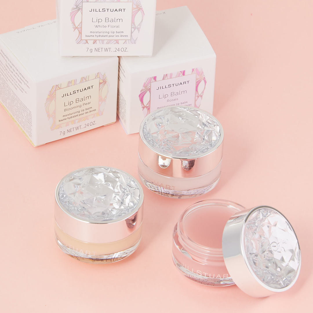 JILLSTUART(ジルスチュアート)『リップバーム〈ホワイトフローラル〉 』の使用感をレポに関する画像1