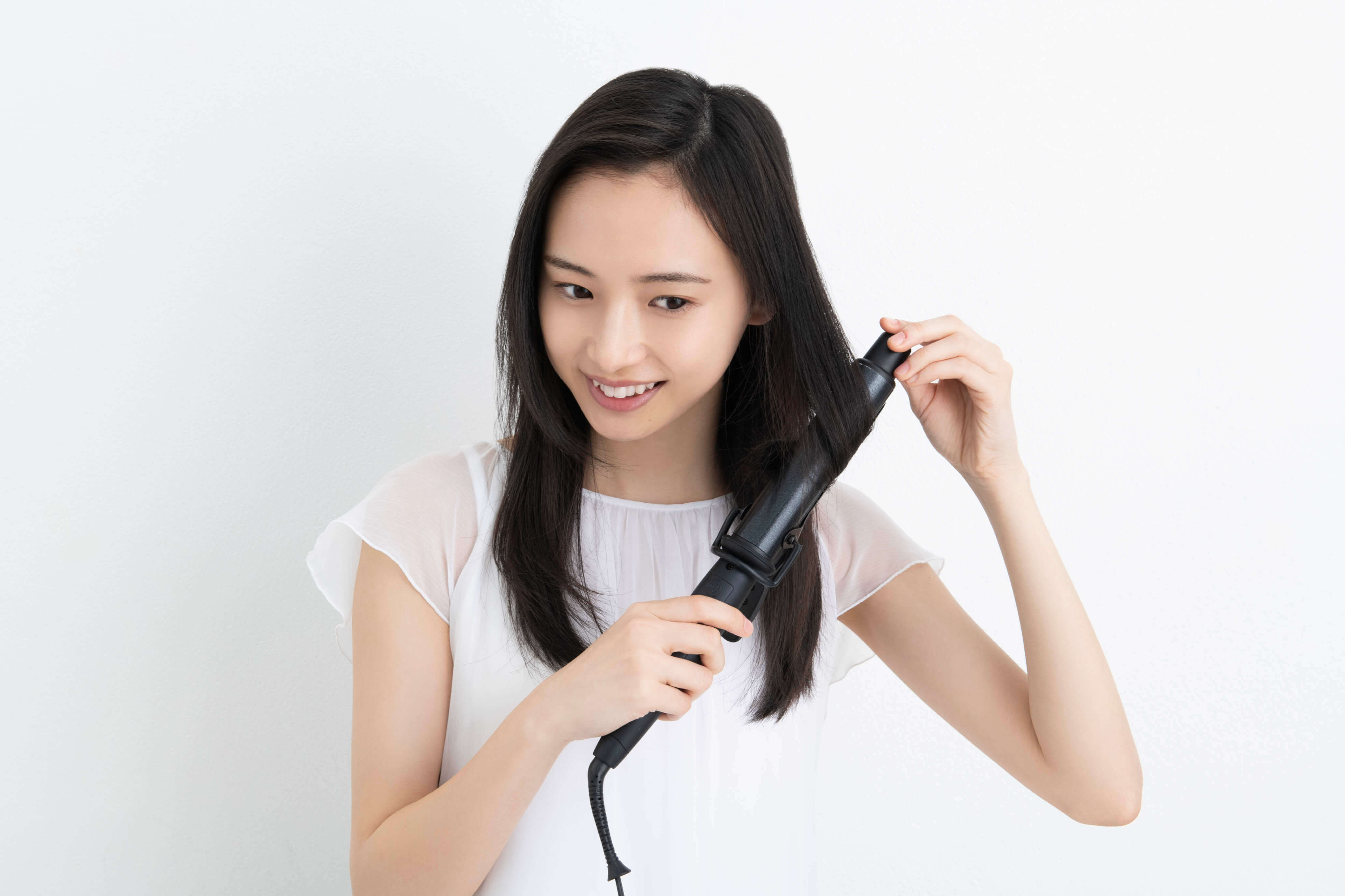 愛用者1,000名以上の声をもとにリニューアル!! ヘアアイロンの熱で傷んだ髪に。補修成分入り サラサラヘアオイル !!に関する画像19