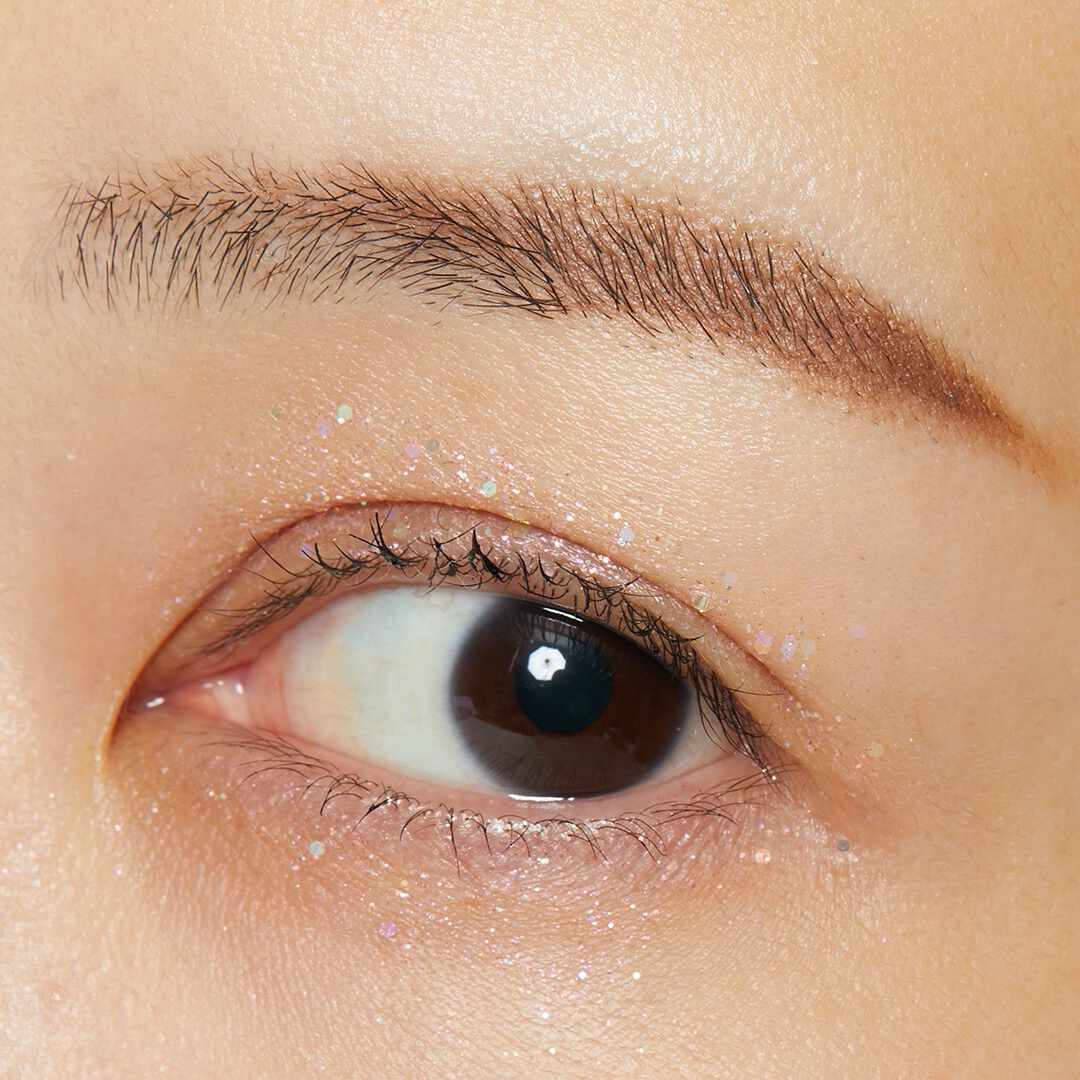 メイクの主役でつかってほしい! lilybyredの『グリッターゾーン サンダー』をレポに関する画像8