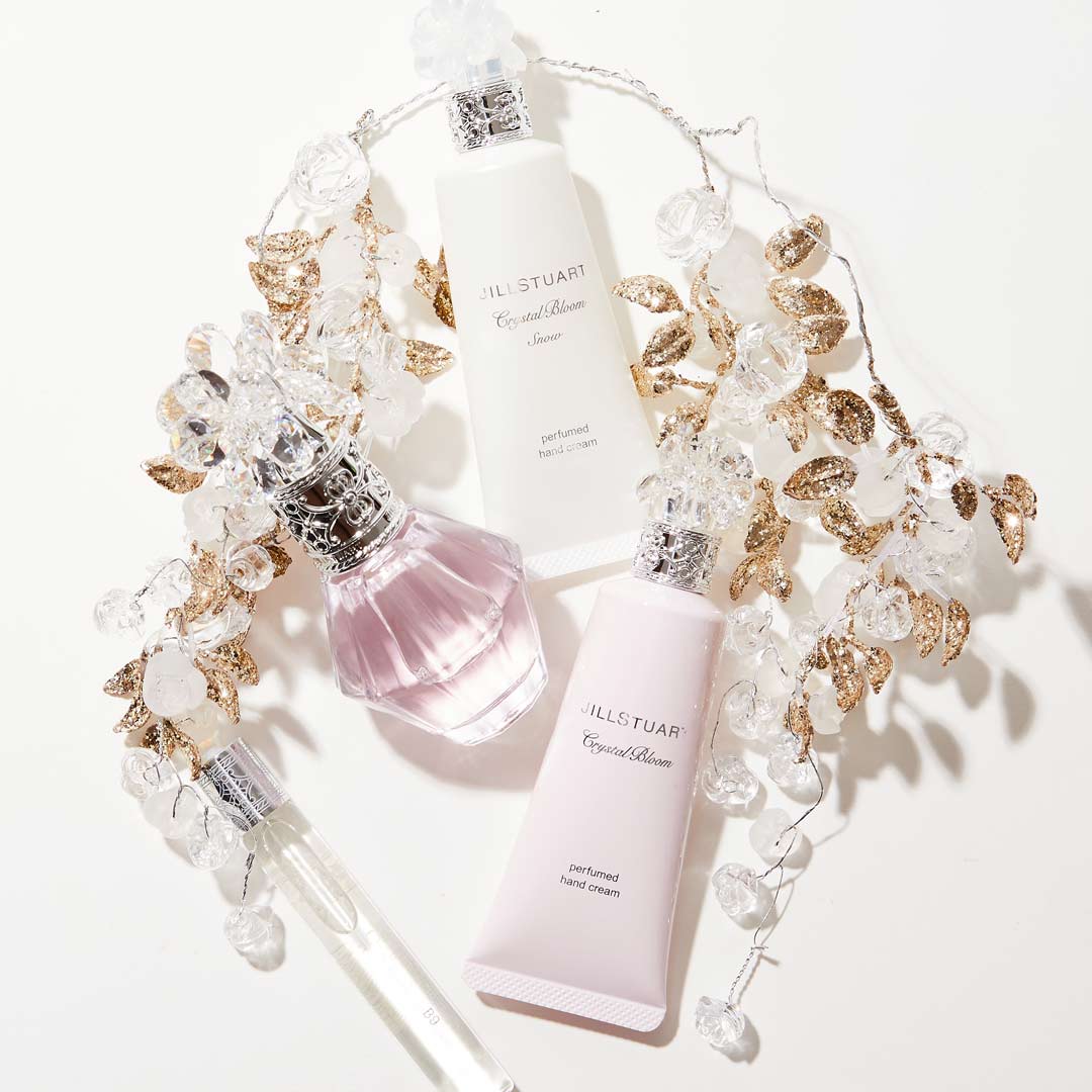 JILLSTUART(ジルスチュアート)『クリスタルブルーム パフュームド ハンドクリーム』の使用感をレポに関する画像1