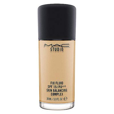 MAC・スタジオ フィックス フルイッド SPF15 #NC15 (リキッドファンデーション)