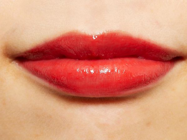 誰にでも似合うモテ色 コーラルレッドでレディメイクに挑戦 Noin ノイン